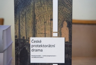 V kategorii Slovník nebo encyklopedická publikace ocenila porota antologii Pavla Janouška, Lenky Jungmannové a Ivy Mikulové <em>České protektorátní drama</em>.<br>Foto Josef Landergott / Akademie věd ČR