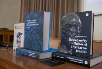 Cenu poroty získal Jiří Witzany a kol. za publikaci <em>Obnova, sanace a rekonstrukce historických staveb</em>. Kniha byla nominována také v kategorii Původní vědecká a populárně-naučná práce.<br>Foto Josef Landergott / Akademie věd ČR